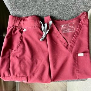FIGS SCRUB SET BURGUNDY Zamora Joggers Size XSP and One Pocket Scrub Top XS